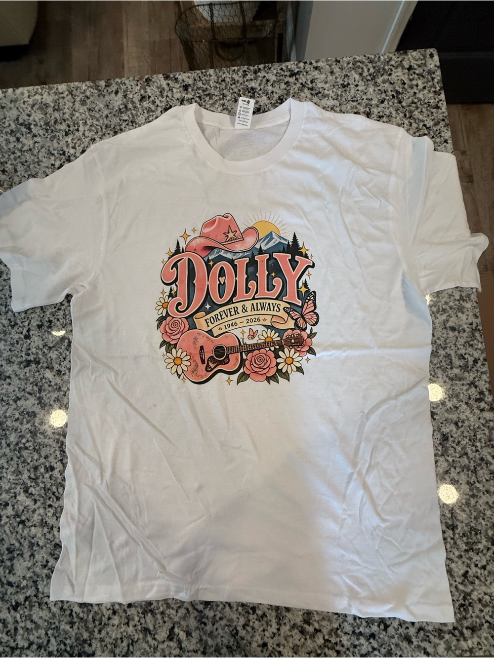 Nature White Dolly Graphic Tee with Pink & Yellow Artwork